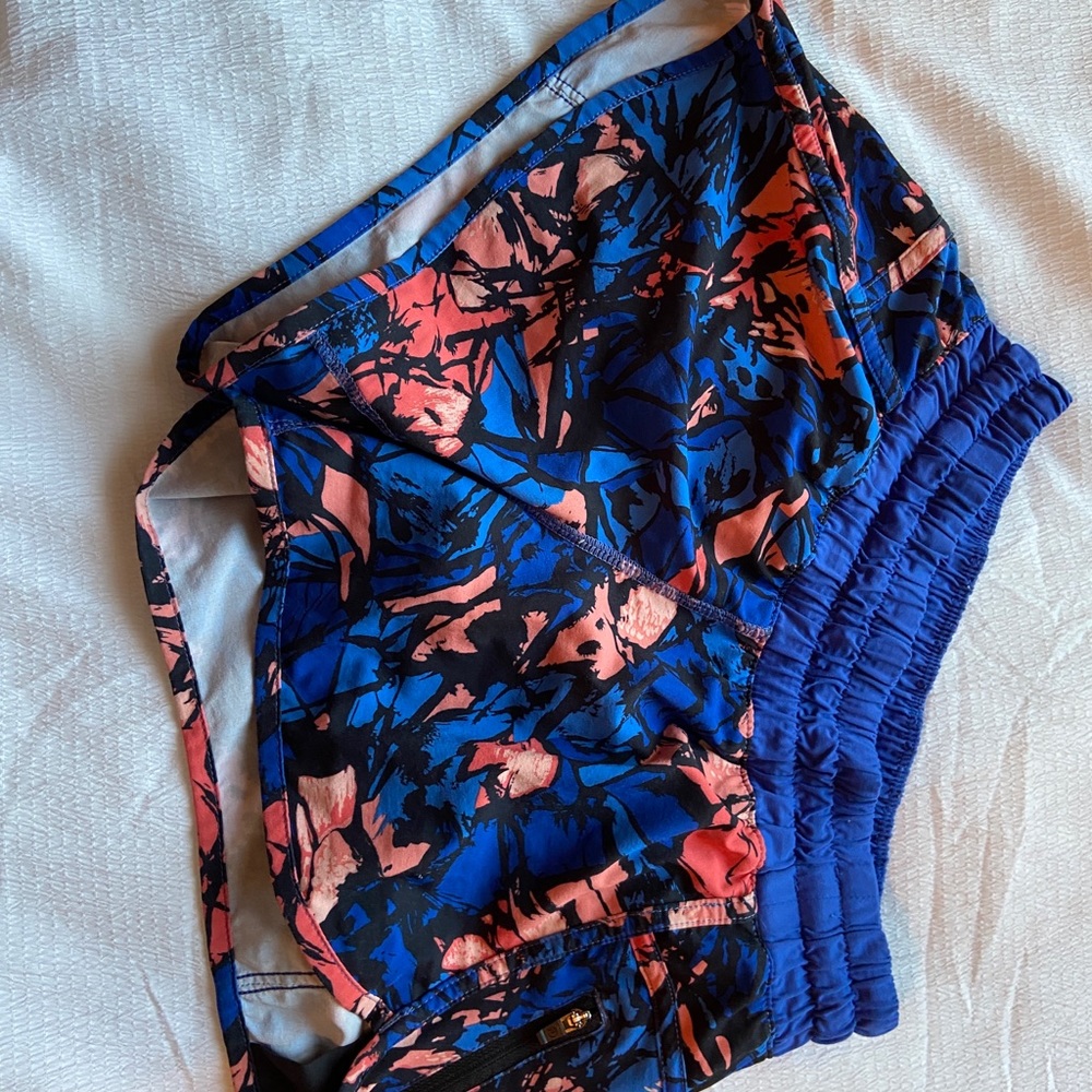 Lululemon tracker short